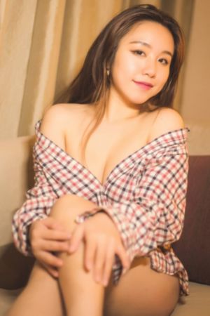 用我的手指搅乱吧打烊后仅剩沙龙_超清免费播放