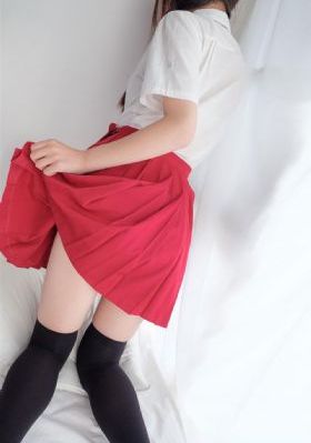 制服的诱惑在线_BD国语免费观看超清